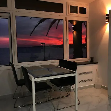Exclusives 10 Meters To Ocean Apartment *