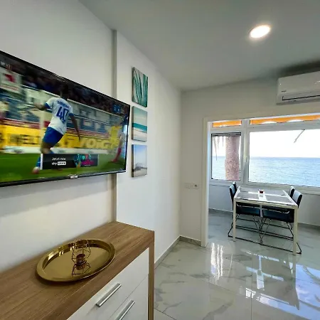 Exclusives 10 Meters To Ocean * 마스팔로마스